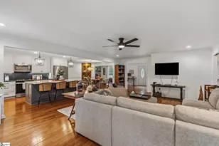 868 Bulls Rd, Taylors, SC 29687 - Photo 9