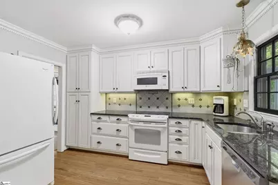 106 Buckingham Way, Taylors, SC 29687 - Photo 9