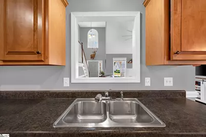 112 Royal Drive, Williamston, SC 29697 - Photo 9