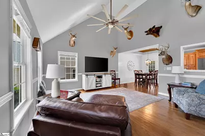 112 Royal Drive, Williamston, SC 29697 - Photo 3