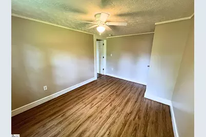 115 E Beattie Street, Liberty, SC 29657 - Photo 17