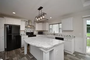 5 Charles St, Greenville, SC 29611 - Photo 9