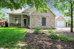 109 Runnymeade Ln, Spartanburg, SC 29301 - Photo 1