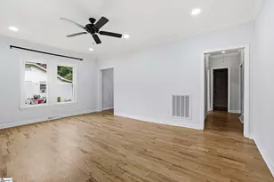 27 Maxie Ave, Greenville, SC 29611 - Photo 5