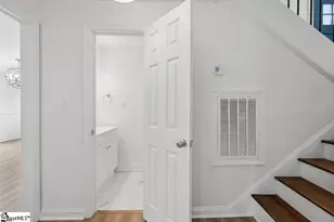 127 Kathryan Ct, Greenville, SC 29605 - Photo 9