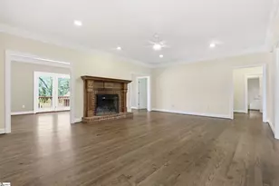 306 Forestglade Ln, Simpsonville, SC 29680 - Photo 5