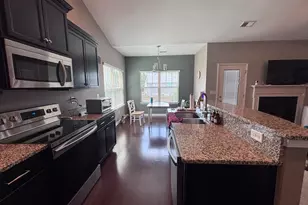 565 Goldstone Ln, Boiling Springs, SC 29316 - Photo 11