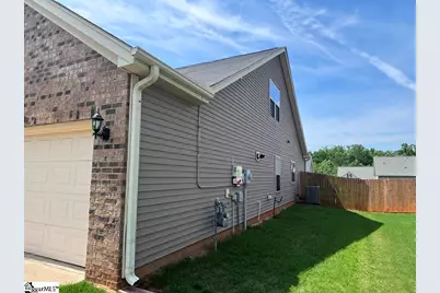 565 Goldstone Lane, Boiling Springs, SC 29316 - Photo 5