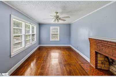 157 Hampton Street, Wellford, SC 29385 - Photo 11