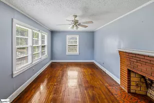 157 Hampton St, Wellford, SC 29385 - Photo 11