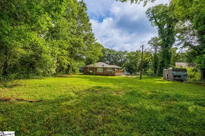 157 Hampton Street, Wellford, SC 29385 - Photo 9