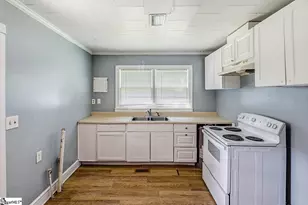 157 Hampton St, Wellford, SC 29385 - Photo 27