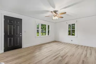 13 Walnut Ln, Travelers Rest, SC 29690 - Photo 5