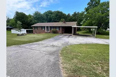 850 Forest Street, Jonesville, SC 29353 - Photo 1