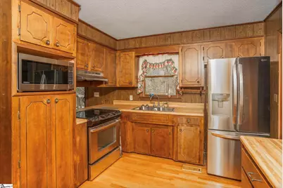 850 Forest Street, Jonesville, SC 29353 - Photo 5