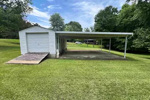 850 Forest St, Jonesville, SC 29353 - Photo 15