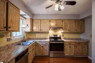 710 Hunts Bridge Rd, Greenville, SC 29617 - Photo 9