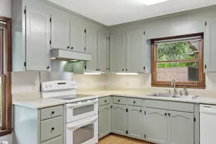 110 Trafalgar Rd, Greenville, SC 29617 - Photo 11
