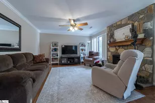 218 Goldfinch Cir, Greer, SC 29650 - Photo 17