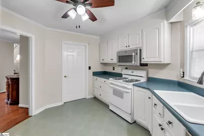 214 S. Chancelor Drive, Simpsonville, SC 29681 - Photo 9