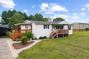 143 Perry Rd, Woodruff, SC 29388 - Photo 33