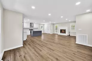 926 Fargo St, Greenville, SC 29662 - Photo 3