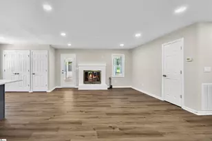 926 Fargo St, Greenville, SC 29662 - Photo 7