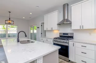215 Maloy St, Greenville, SC 29601 - Photo 15