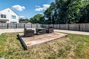 215 Maloy St, Greenville, SC 29601 - Photo 7