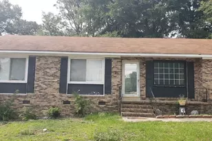 204 Harwood Dr, Hopkins, SC 29061 - Photo 1