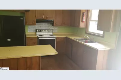204 Harwood Drive, Hopkins, SC 29061 - Photo 3