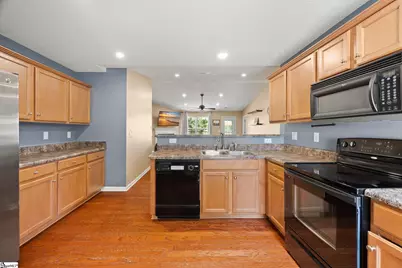 120 Crescent Creek Court, Greenville, SC 29605 - Photo 5