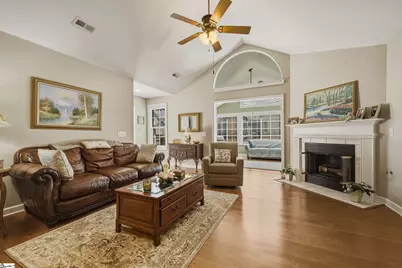 124 Ravines Lane, Spartanburg, SC 29301 - Photo 7