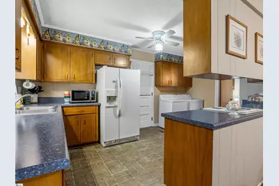 884 Beverly Drive, Spartanburg, SC 29303 - Photo 17
