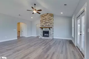 102 Powell Ct, Easley, SC 29640 - Photo 9