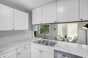38 Shore Dr, Greenville, SC 29611 - Photo 17