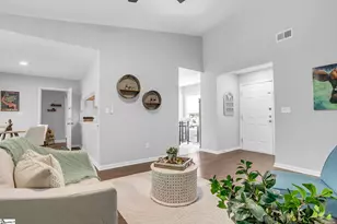 38 Shore Dr, Greenville, SC 29611 - Photo 7