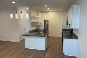 705 W Parker Rd, Greenville, SC 29611 - Photo 9