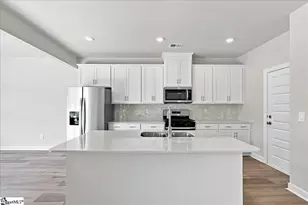 423 Upland Water Ct, Spartanburg, SC 29301 - Photo 11