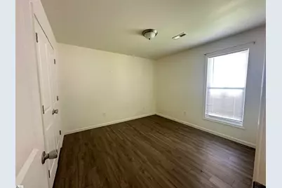 204 Dillon Drive, Clinton, SC 29325 - Photo 5