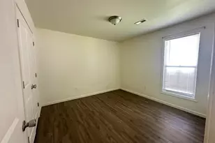 204 Dillon Dr, Clinton, SC 29325 - Photo 5
