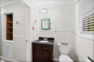 17 Eisenhower Dr, Greenville, SC 29607 - Photo 15