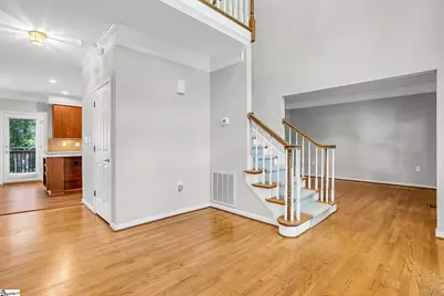 109 E Hypericum Lane, Greenville, SC 29615 - Photo 5