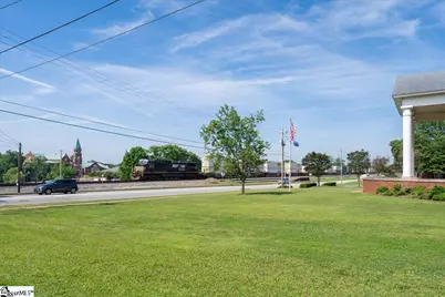 439 NE Main Street, Easley, SC 29640 - Photo 5