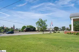 439 NE Main St, Easley, SC 29640 - Photo 5