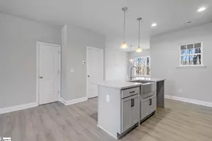 628 Forest Creek Cir, Greer, SC 29651 - Photo 7