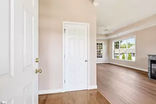 404 Gallop Ct, Greenville, SC 29617 - Photo 7