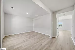 200 Moretz Pl, Spartanburg, SC 29306 - Photo 5