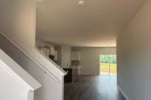 129 Cedar Shls Ct, Easley, SC 29640 - Photo 5