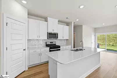 439 Blissful Court, Taylors, SC 29687 - Photo 5